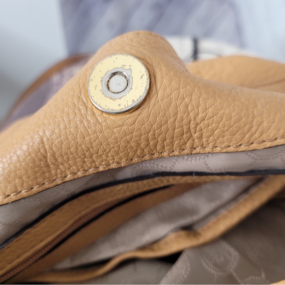 Michael Kors Tan Shoulder Bag - Picture 16 of 16